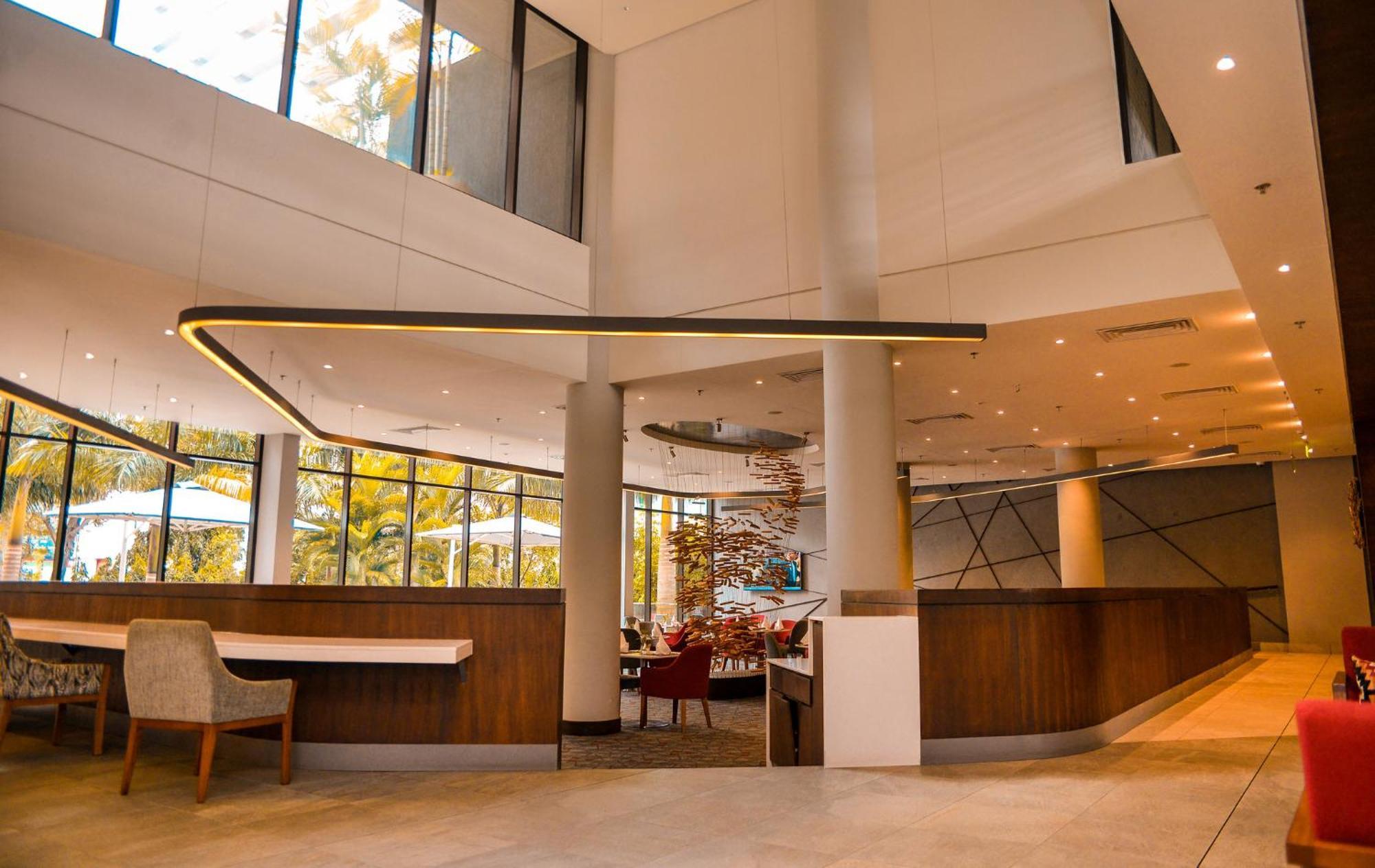 Crowne Plaza - Dar Es Salaam By Ihg Hotel Ngoại thất bức ảnh